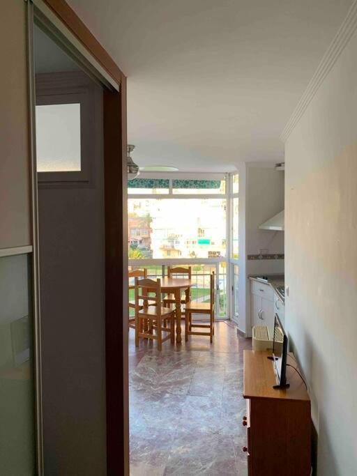 Apartment First Line Of The Sea 베날마데나코스타 외부 사진
